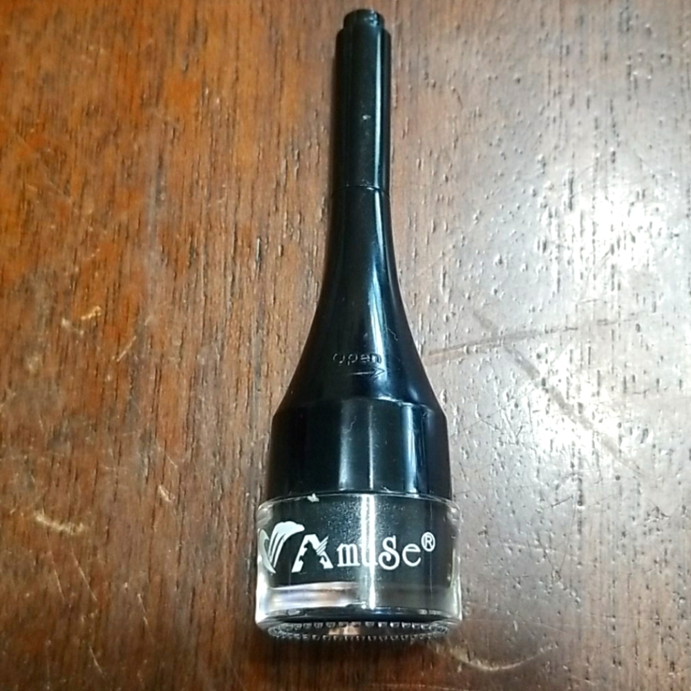 Amuse Gel Shimmer Effect Eyeliner